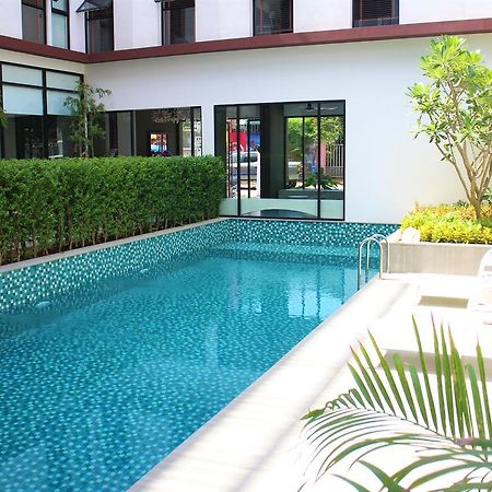 De Ninth Boutique Hotel & Spa Phnom Penh Bagian luar foto