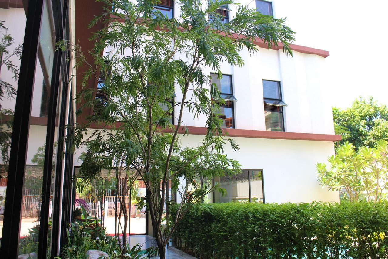 De Ninth Boutique Hotel & Spa Phnom Penh Bagian luar foto